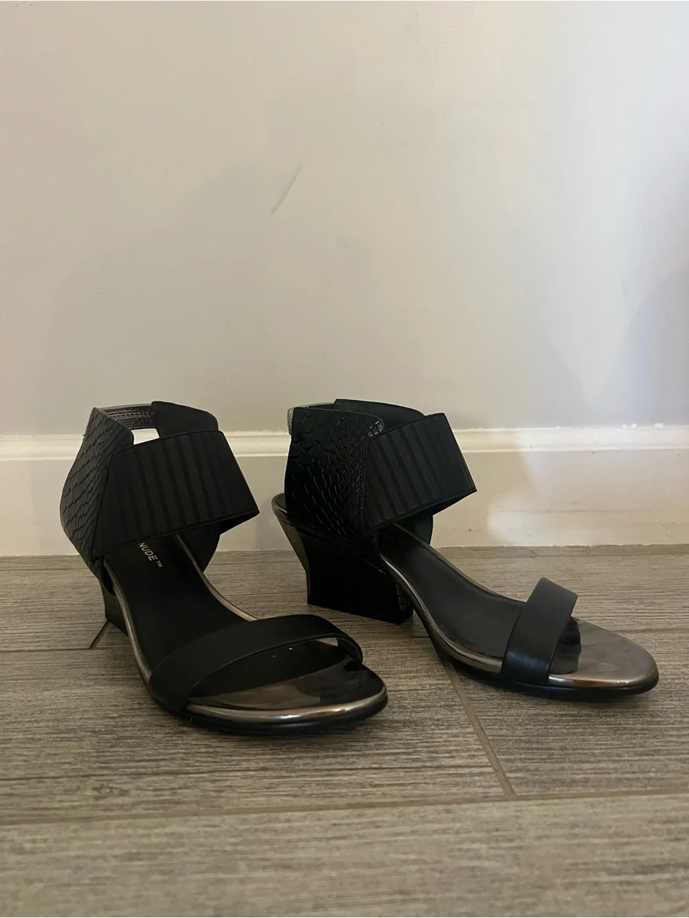 United Nude Black Womens Ankle-Strap Low Block Heel Sandals
